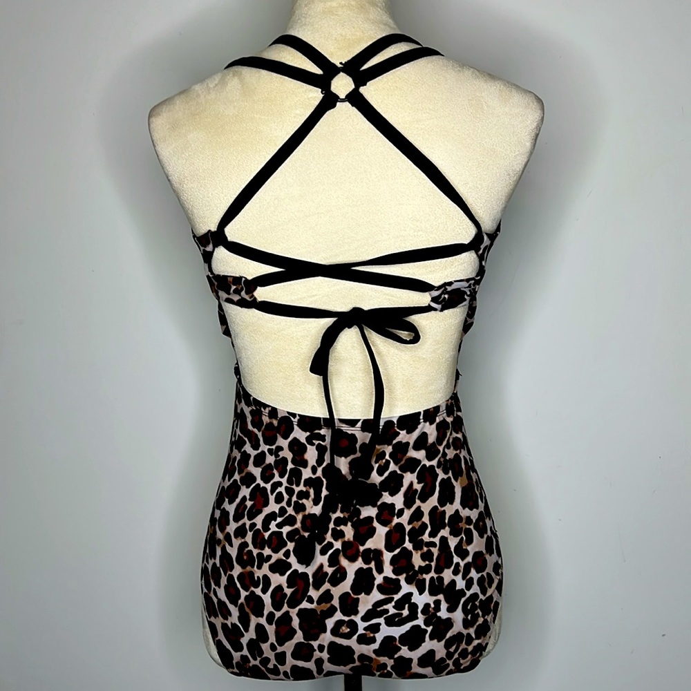 SWIMSUIT - Picture 3 of 3